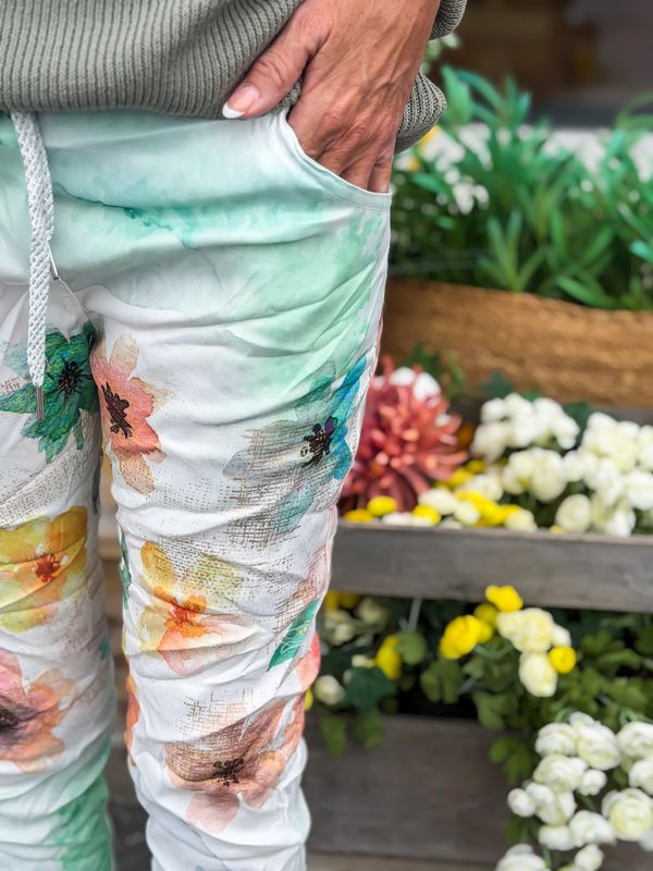 Shiny Flower Stretchy Pant