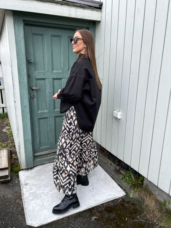 Naia Long Skirt 