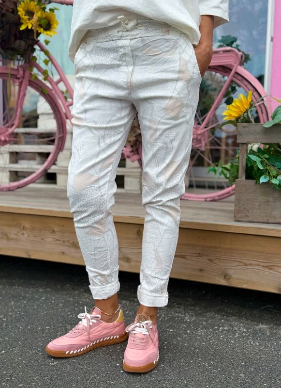 Dusty Stretchy Pant