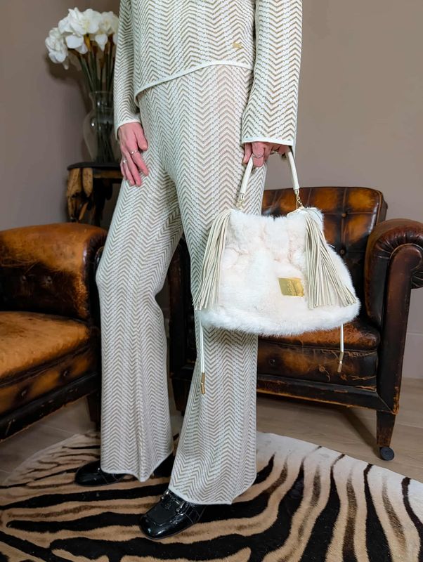 Fuzzy Hand Bag Pho Firenze