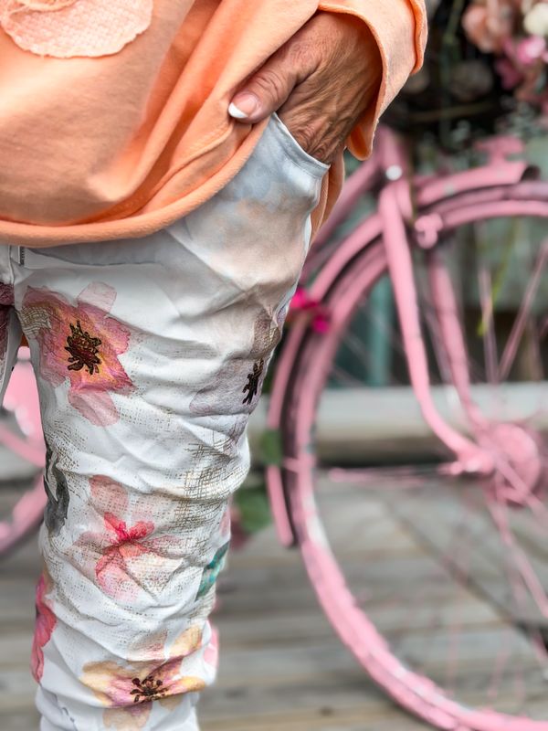 Shiny Flower Stretchy Pant