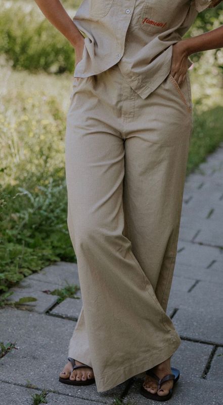 Rica Pants Not Sisters