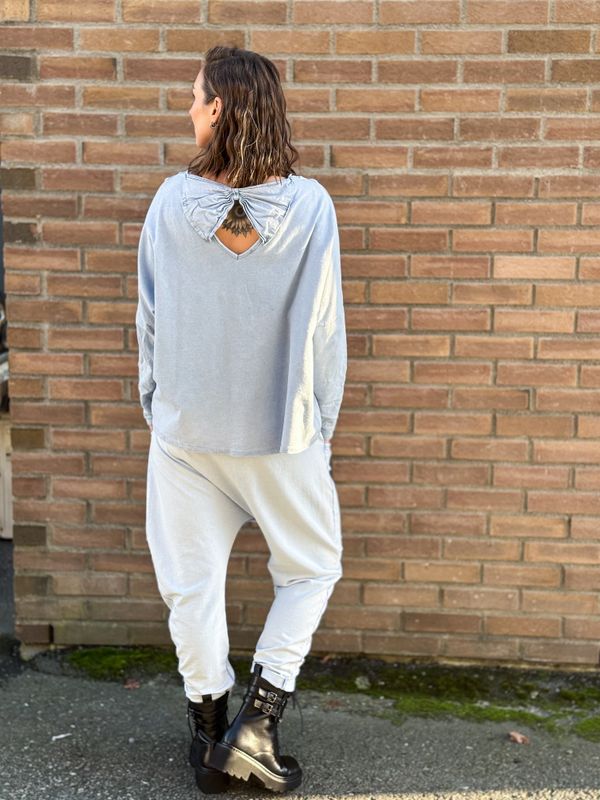 Bow Sweater