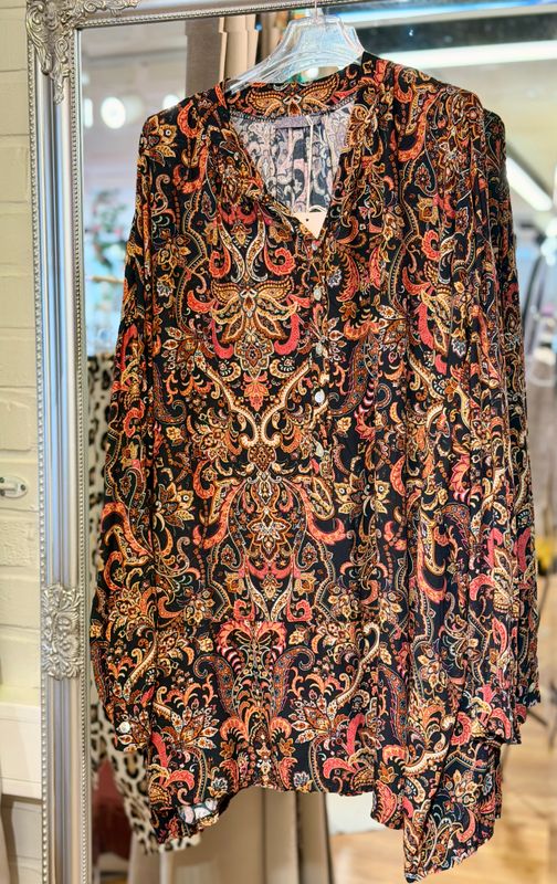 3 OVERSIZED BLUSER 899,- (str 38-50)
