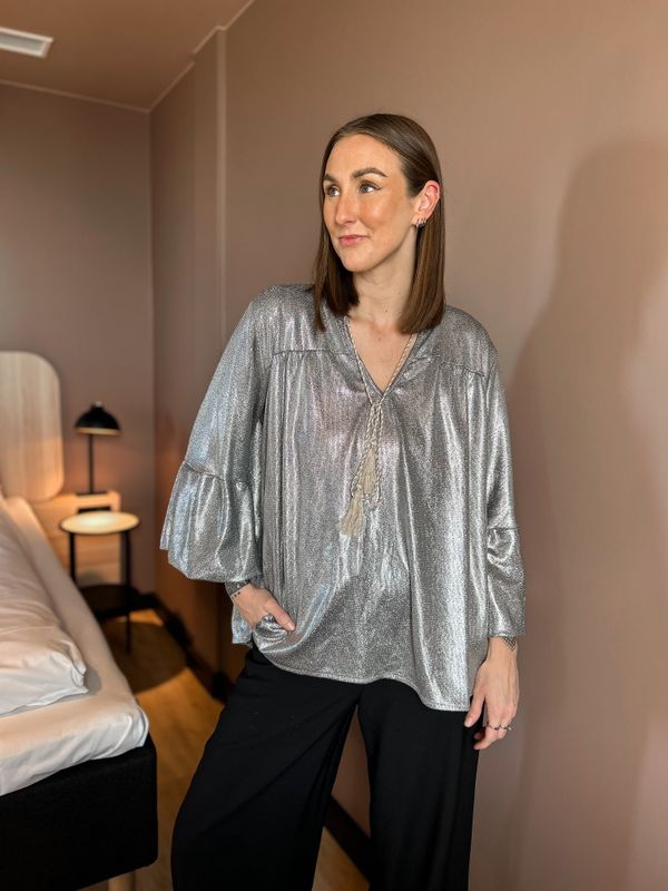 Glitter Trumpet Blouse 