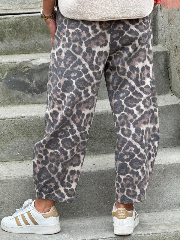 Leo Sweat Pant Not Allowed