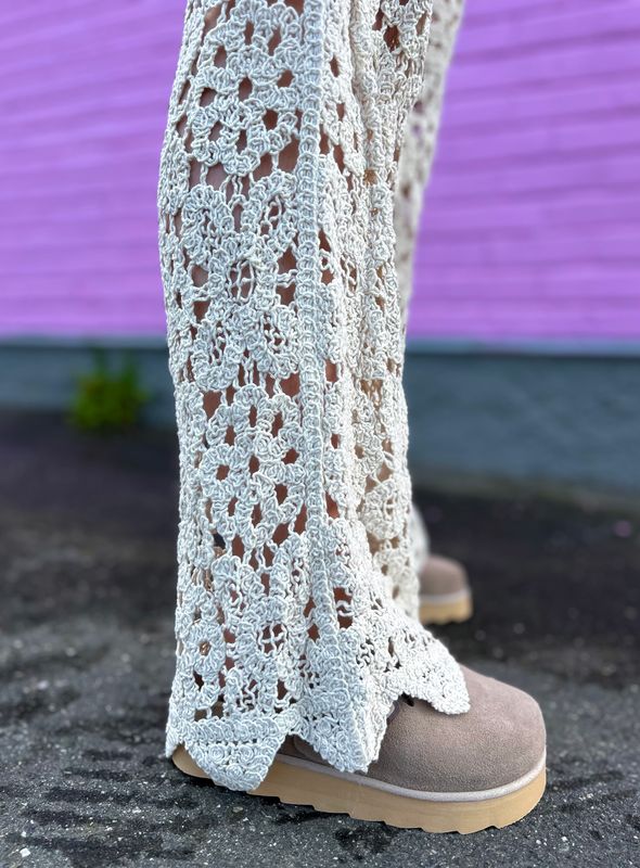 Hanna Crochet Pant