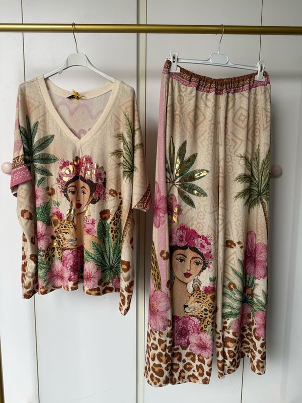 Frida Exclusive Set