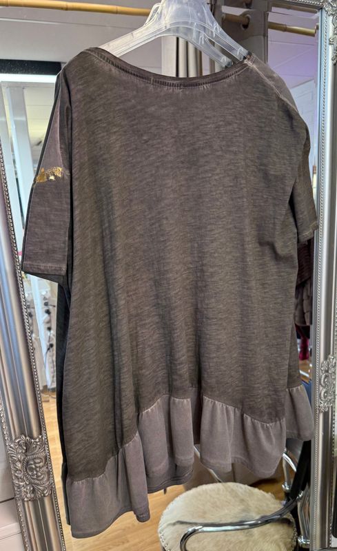 Goldie Washed Tee