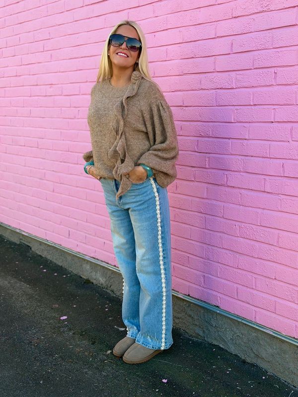 Jeans w/ Ribbon & Pearls Qnuz