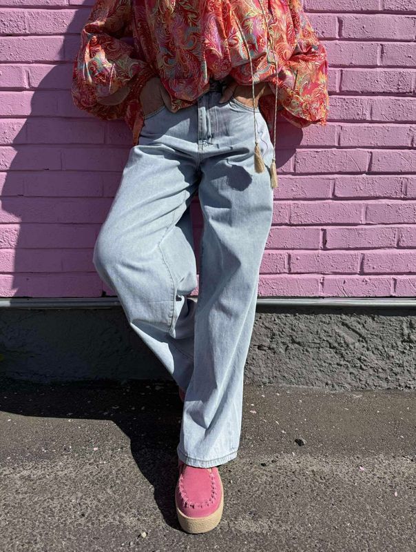 Dana Jeans